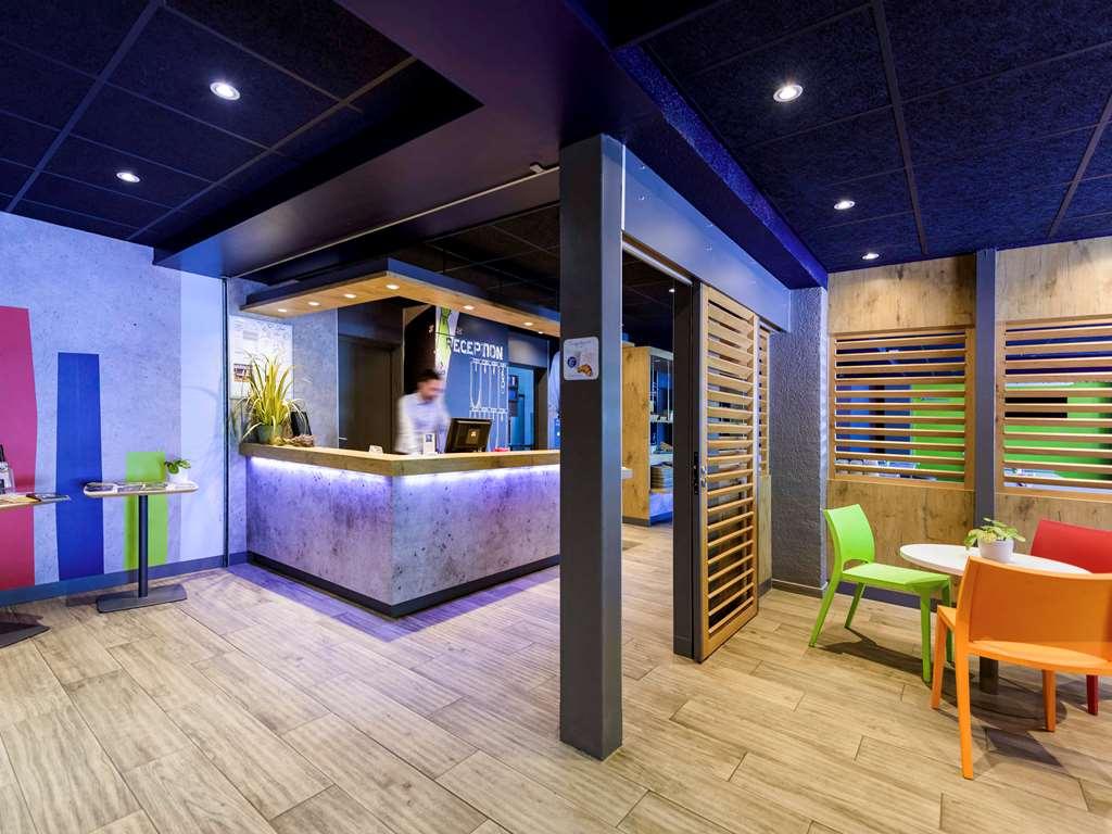 Ibis Budget Avignon Nord Le Pontet  Buitenkant foto